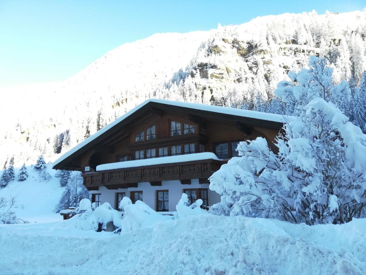 ホテル Haus Alpengruss ザンクト・レオンハルト・イム・ピッツタール エクステリア 写真